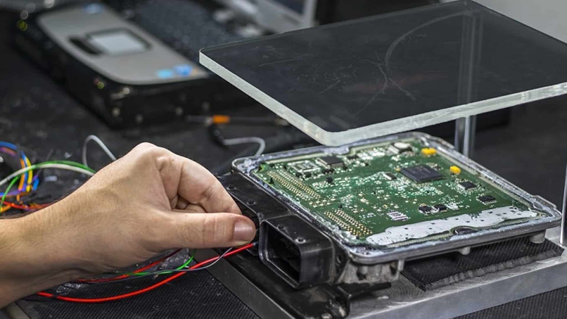 O que é ECU?